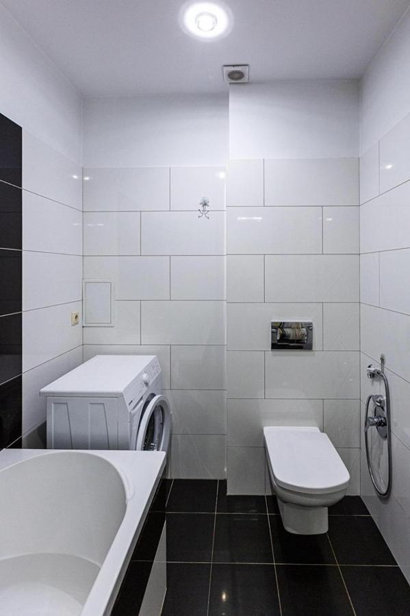 Цехова 1 Apartamento Lviv Exterior foto