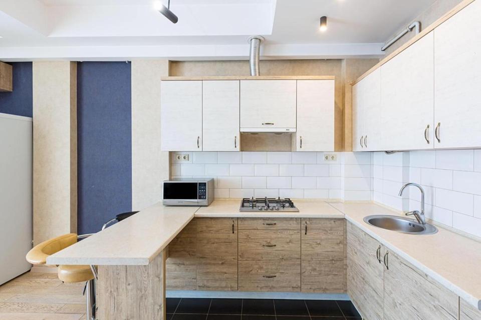 Цехова 1 Apartamento Lviv Exterior foto